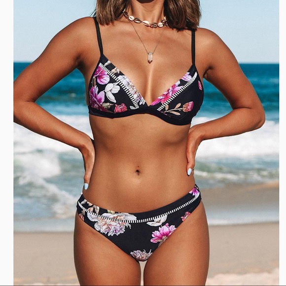 Cupshe Other - NEW Black Floral Triangle Low Waisted Bikini Set Size Large